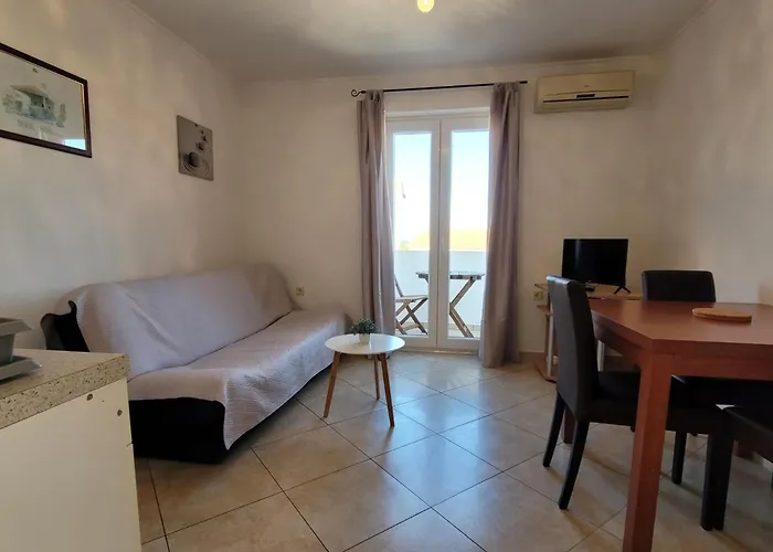 Adriana 2 By Interhome Apartman